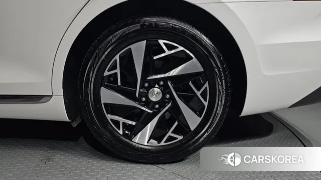 Hyundai The New Grandeur IG Hybrid id 3772278 из Кореи 15