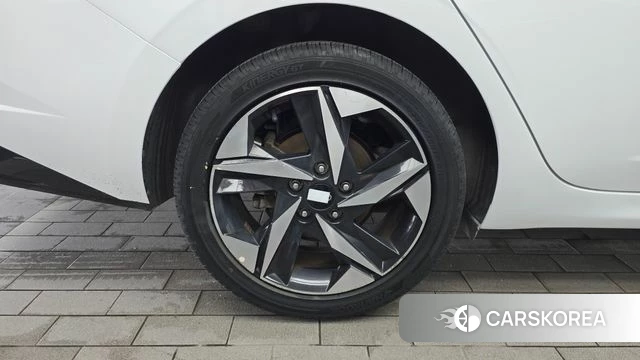 Hyundai Avante Hybrid (CN7) id 4603593 из Кореи 28