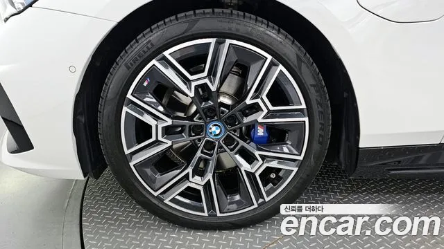 BMW 5 Series (G60) id 2810689 из Кореи 15