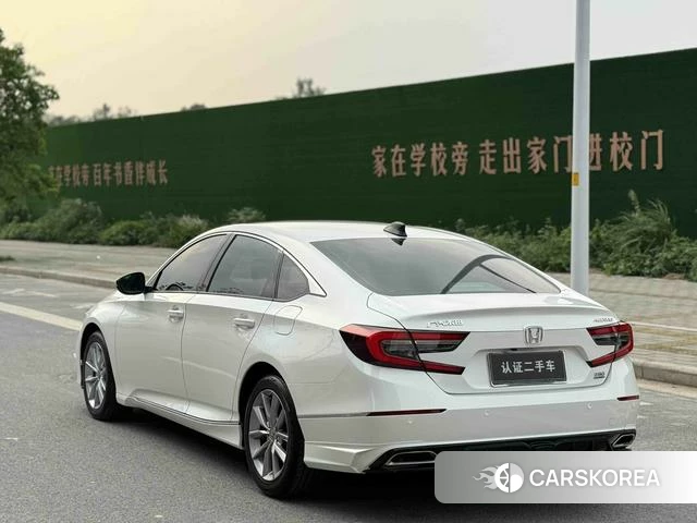 Honda Accord id 4333247 из Китая 7