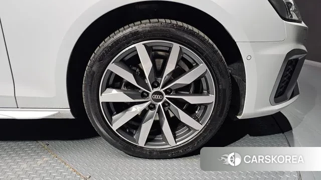 Audi A4 (B9) id 3377950 из Кореи 15