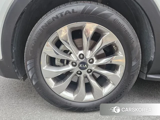 Kia The New Sorento id 3714130 из Кореи 15