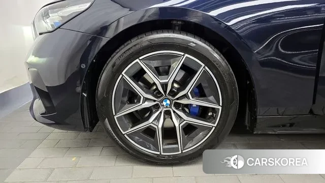 BMW 5 Series (G60) id 3462273 из Кореи 15