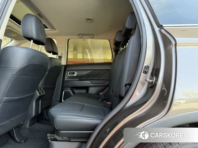 Mitsubishi  Outlander id 4253126 из Китая 14
