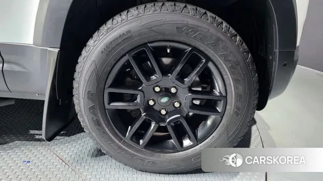 Land Rover Defender (L663) id 3765684 из Кореи 15