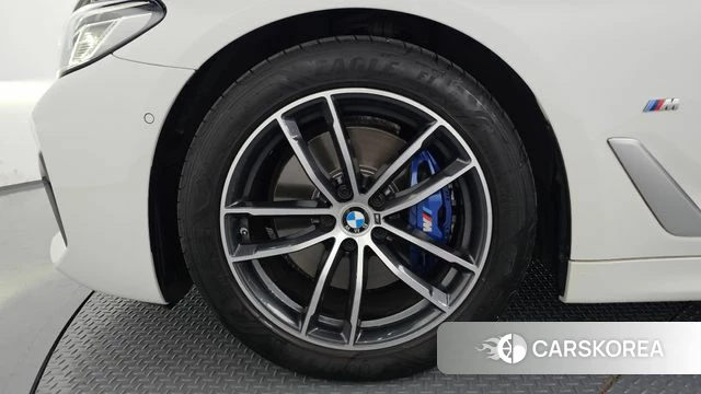 BMW 5 Series (G30) id 4744832 из Кореи 27