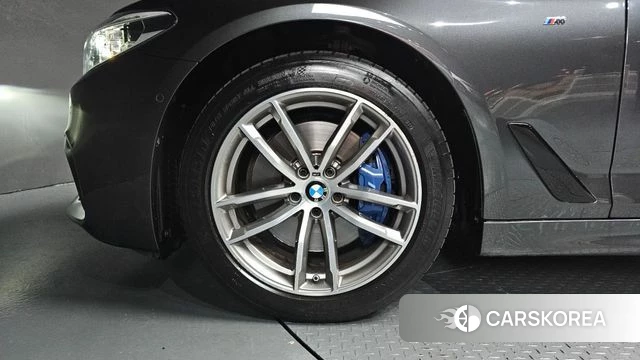 BMW 5 Series (G30) id 4642973 из Кореи 26
