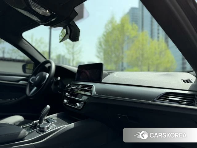 BMW 5 series (imported) id 4260749 из Китая 11