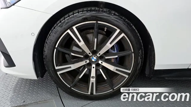 BMW 5 Series (G60) id 2943252 из Кореи 15