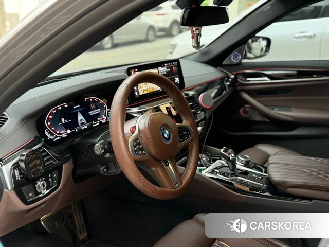 BMW 5 Series (G30) id 3832777 из Кореи 7