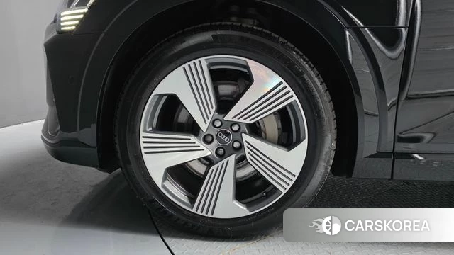 Audi e-Tron id 4202210 из Кореи 29