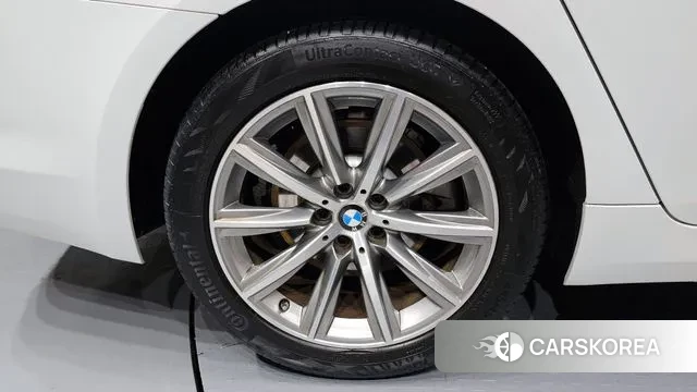 BMW 5 Series (G30) id 3484976 из Кореи 15