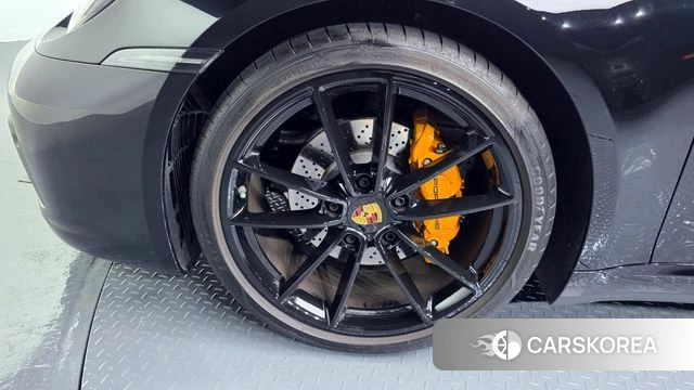 Porsche 911(992) id 3838059 из Кореи 15