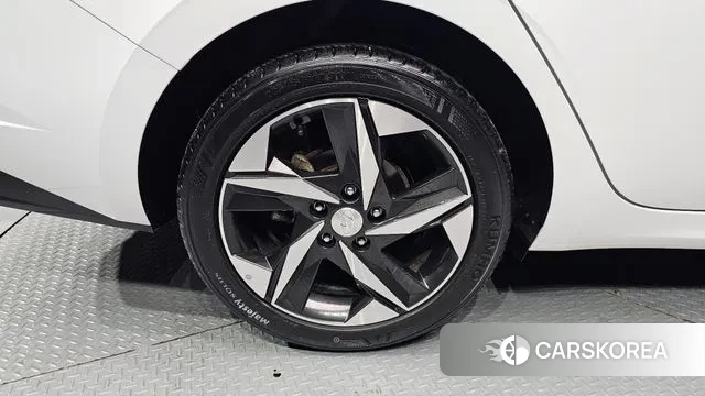 Hyundai Avante (CN7) id 3508955 из Кореи 15