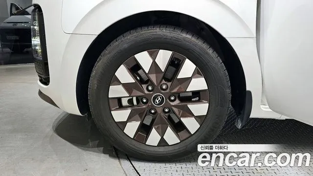 Hyundai Staria id 2646613 из Кореи 15