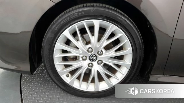 Toyota Camry (XV70) id 4285582 из Кореи 30