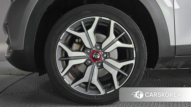 Kia Seltos id 4794462 из Кореи 30