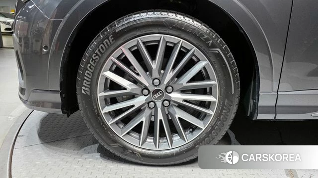 Audi Q3 (F3) id 3934722 из Кореи 15