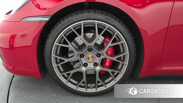 Porsche 911(992) id 4445901 из Кореи 27