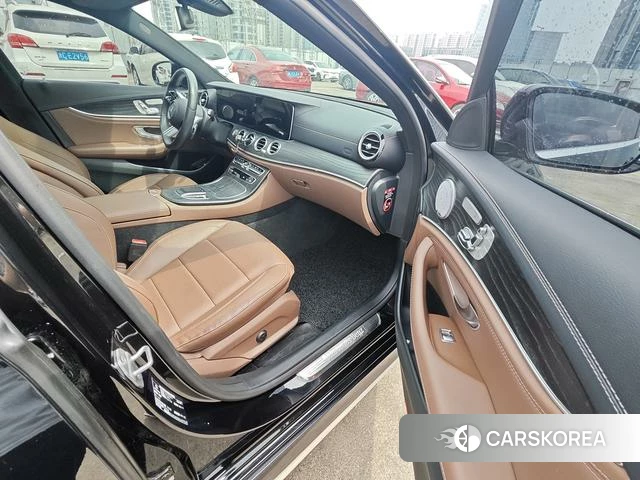 Mercedes-Benz E-class 2022 Черный из Китая, фото 5