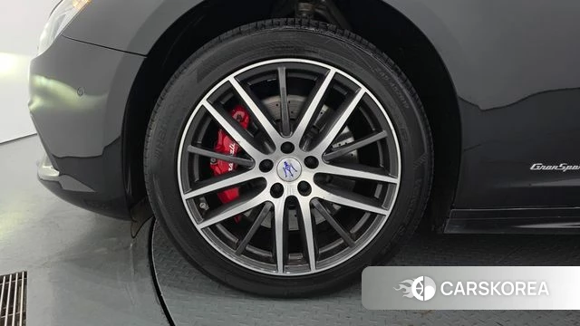 Maserati Ghibli id 4595184 из Кореи 15