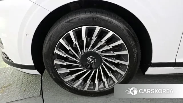 Hyundai Grandeur Hybrid (GN7) id 3689520 из Кореи 15