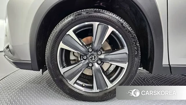 Lexus UX250h id 3256752 из Кореи 15