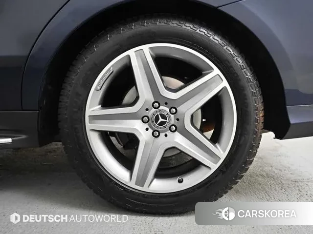 Mercedes-Benz GLE - Class W166 id 3692661 из Кореи 15