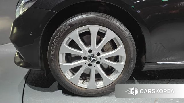 Mercedes-Benz E-Class W213 id 4345431 из Кореи 25