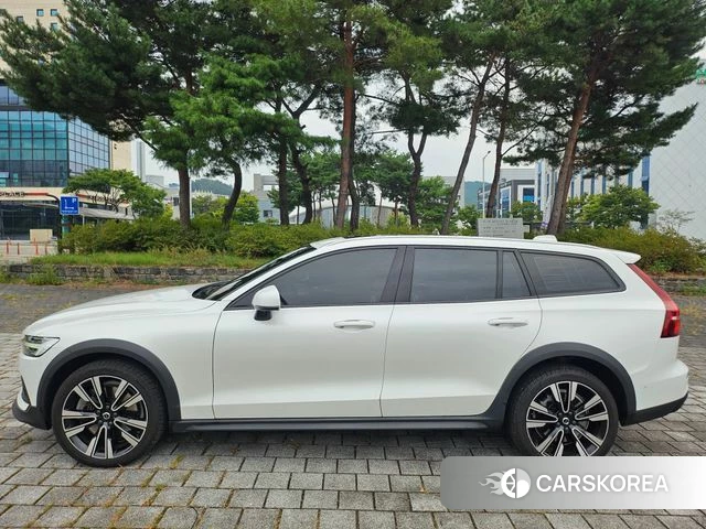 Volvo V60 Cross-Country 2nd Generation id 4740994 из Кореи 15