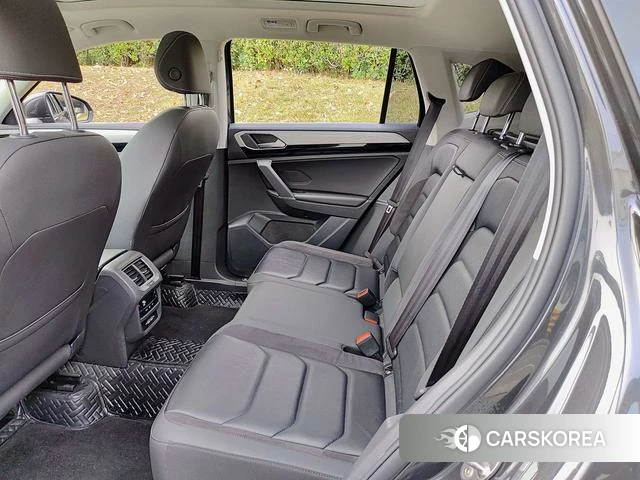 Volkswagen Tanyue 2022 Темно-серый из Китая, фото 5