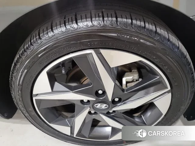 Hyundai Avante (CN7) id 3016772 из Кореи 15