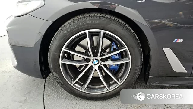 BMW 5 Series (G30) id 3597889 из Кореи 15