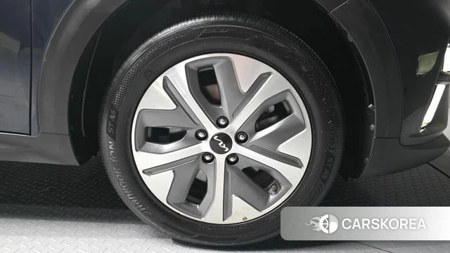 Kia Niro EV id 3879315 из Кореи 15