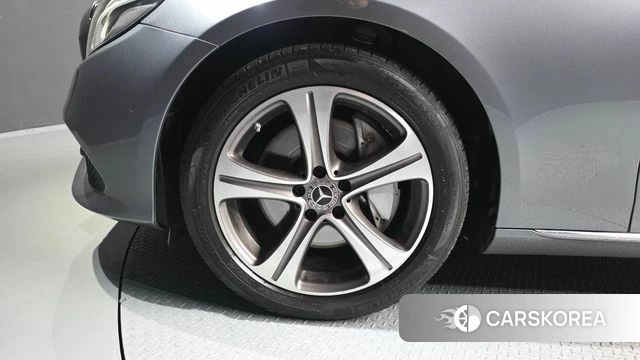 Mercedes-Benz E-Class W213 id 4563415 из Кореи 28
