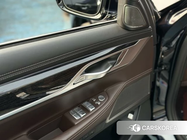 BMW 7 series id 4275223 из Китая 23