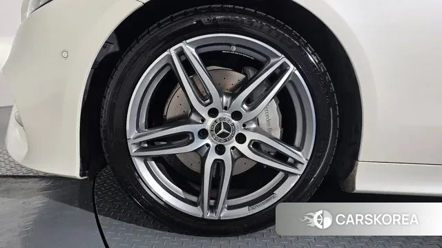Mercedes-Benz E-Class W213 id 3753604 из Кореи 15