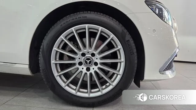 Mercedes-Benz E-Class W213 id 3650289 из Кореи 8