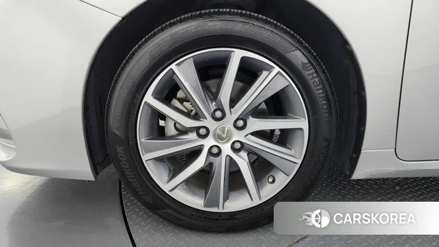 Lexus New ES300h id 4251399 из Кореи 32