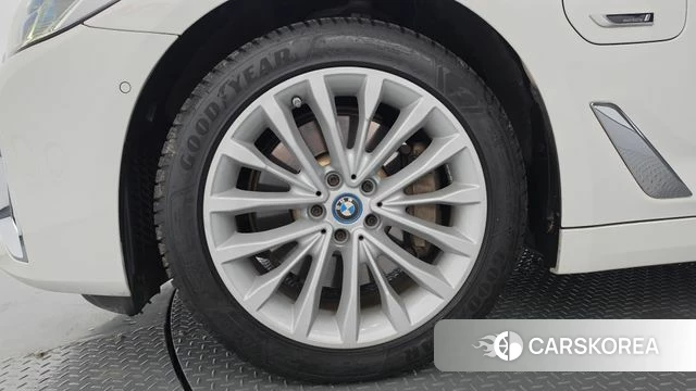 BMW 5 Series (G30) id 4854965 из Кореи 15