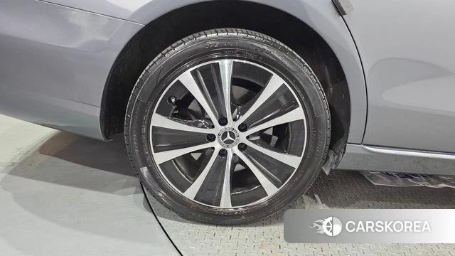 Mercedes-Benz E-Class W213 id 4250441 из Кореи 29