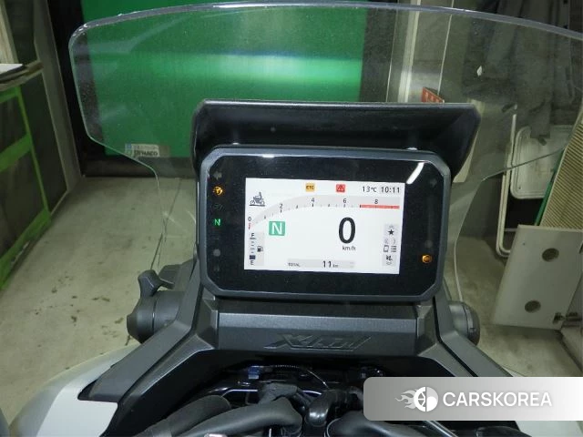 Honda X-ADV 750 id 4184439 из Японии 19