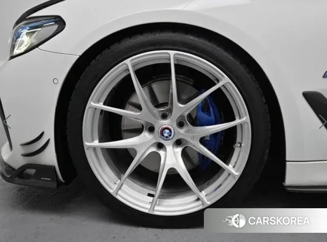 BMW 5 Series (G30) id 3058248 из Кореи 15