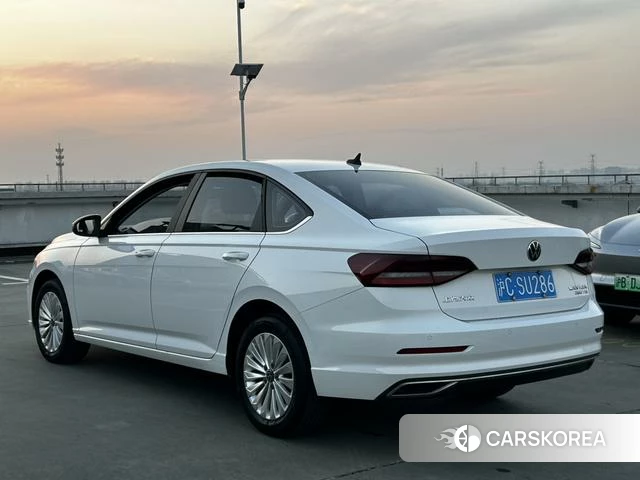 Volkswagen Lavida 2021 Белый из Китая, фото 5