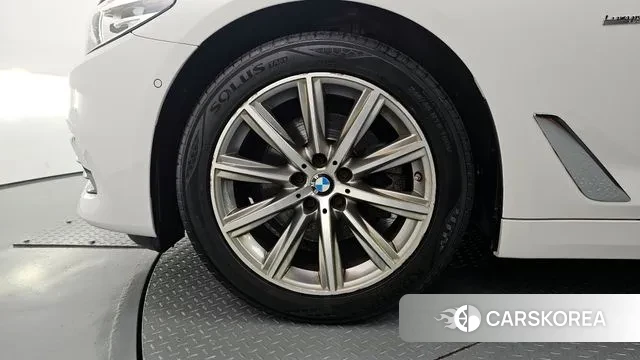 BMW 5 Series (G30) id 2961765 из Кореи 15