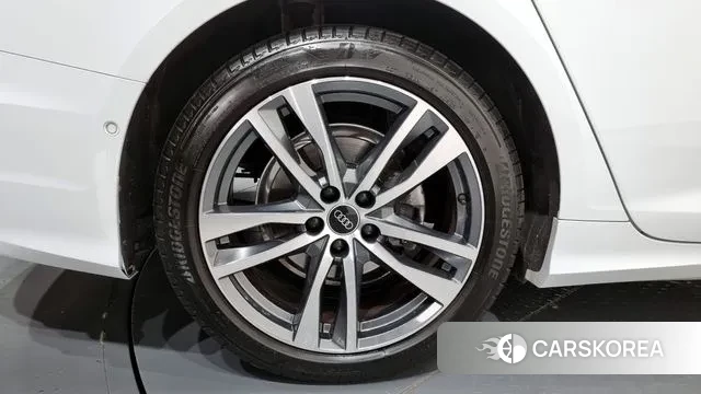 Audi A6 (C8) id 3406156 из Кореи 15