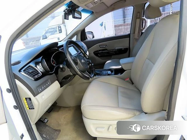 Kia All New Carnival id 3925147 из Кореи 15