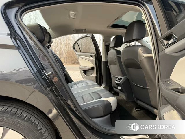 Volkswagen Bora id 4263072 из Китая 15