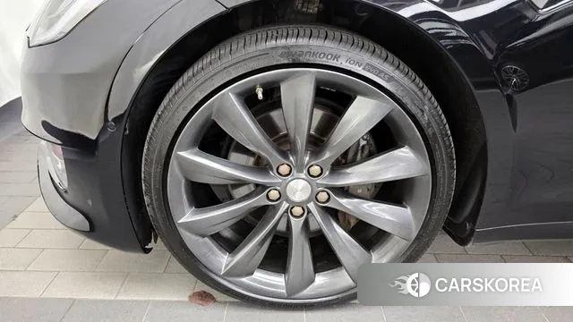 Tesla Model S id 3198386 из Кореи 15