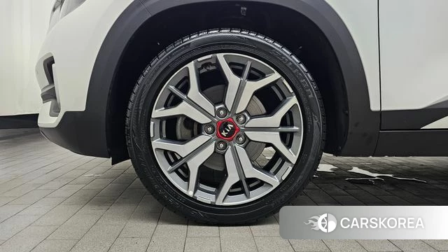 Kia Seltos id 4424294 из Кореи 25